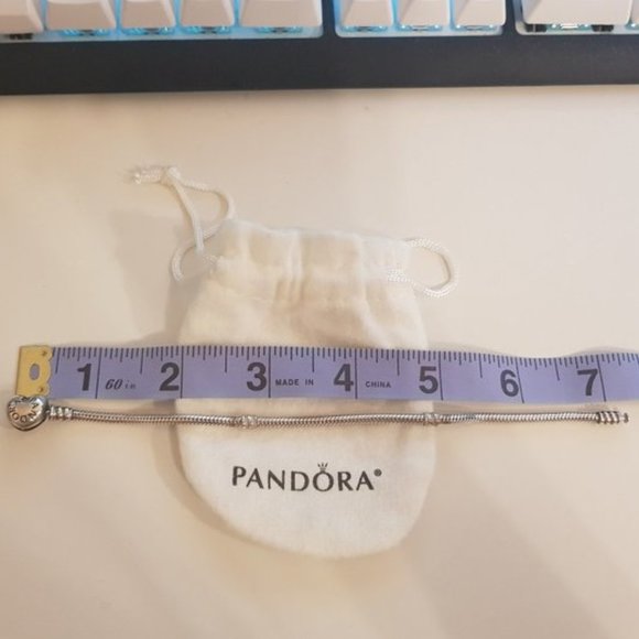 PANDORA //Moments Heart Clasp Snake Chain Bracelet - Picture 3 of 5